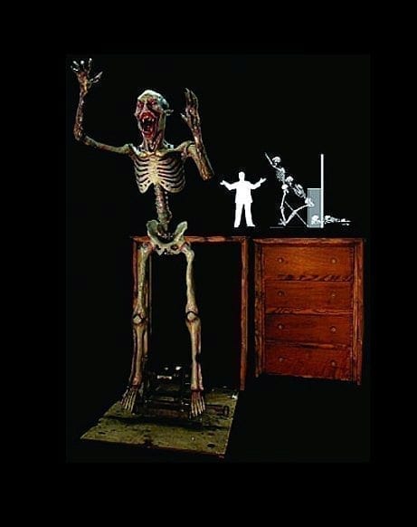 FRN618-Slamming-Dresser-Super-Skelerector-461x582