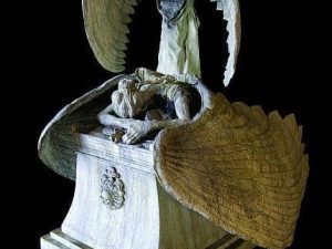 GRY302- Animated Weeping Angel Monument