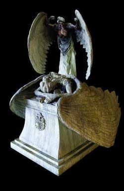 GRY302- Animated Weeping Angel Monument