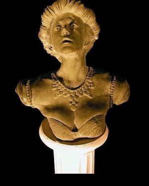 TLK110- Lady Vanessa Talking Statue