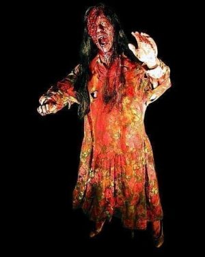 ZMB701- Female Zombiette