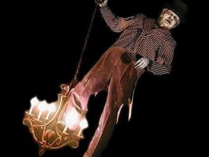 ZMB704- Chandelier Ghost Zombiette