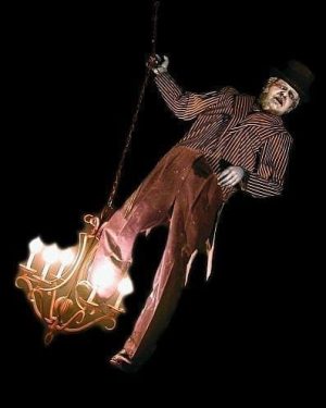 ZMB704- Chandelier Ghost Zombiette