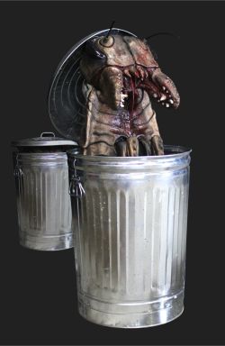 RCH103 - CEILING ROACH TRASHCAN