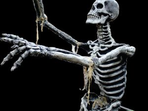 Thrashing Super Upper Torso- Skeleton