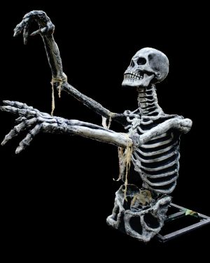 Thrashing Super Upper Torso- Skeleton